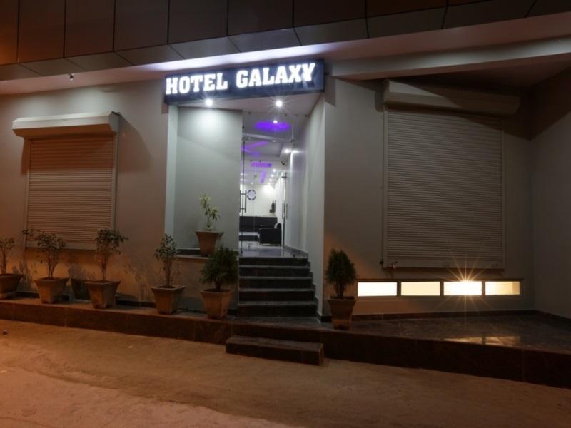 Hotel O Mahipalpur Inn New Delhi Buitenkant foto