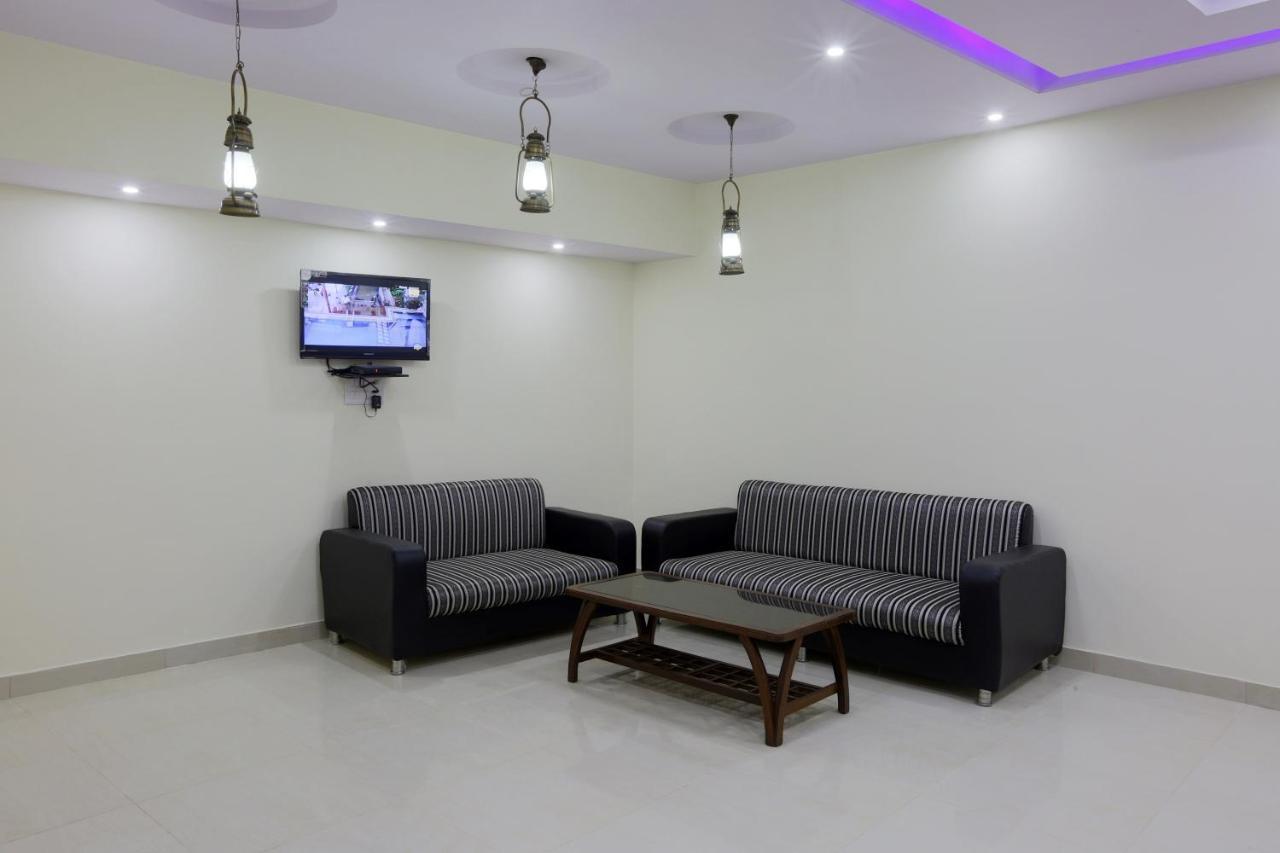 Hotel O Mahipalpur Inn New Delhi Buitenkant foto