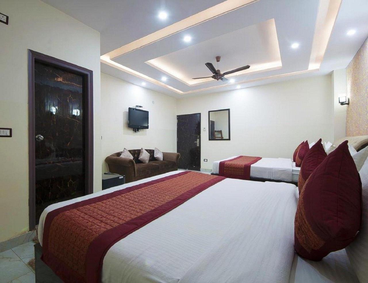 Hotel O Mahipalpur Inn New Delhi Buitenkant foto