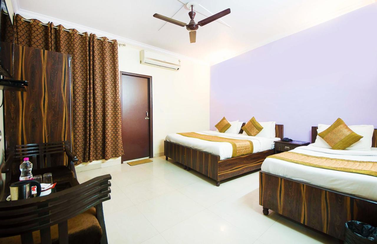Hotel O Mahipalpur Inn New Delhi Buitenkant foto
