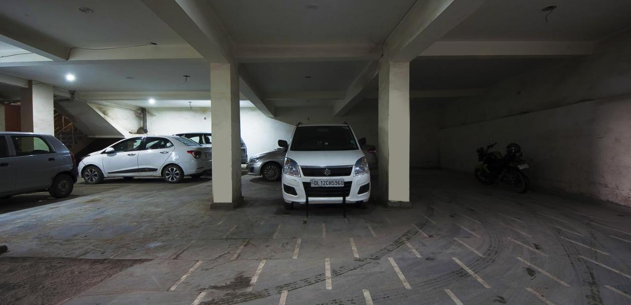 Hotel O Mahipalpur Inn New Delhi Buitenkant foto