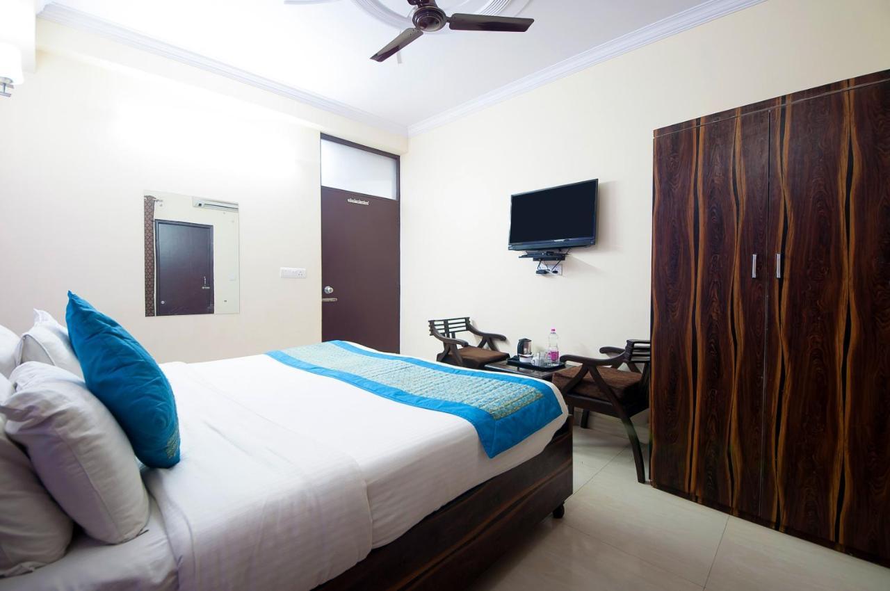 Hotel O Mahipalpur Inn New Delhi Buitenkant foto
